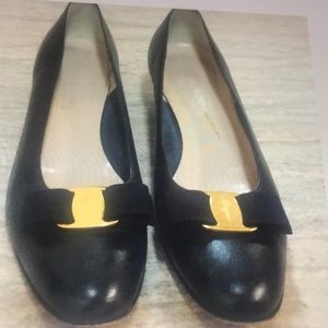 Salvatore Ferragamo Navy Blue Bow Pumps